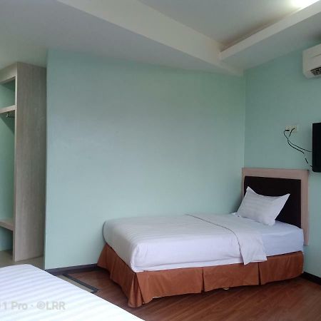 Salim Inn Sibu Buitenkant foto