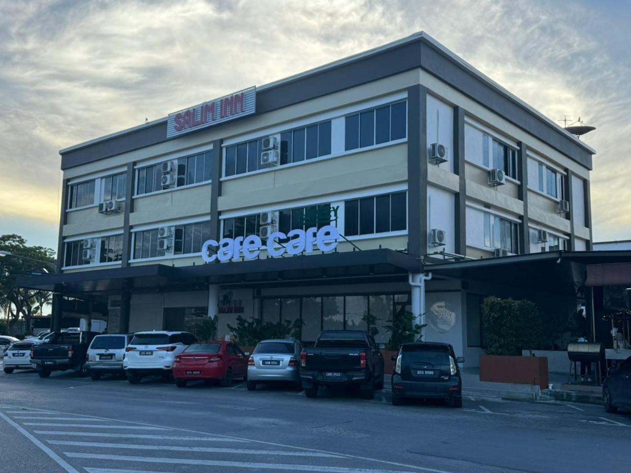 Salim Inn Sibu Buitenkant foto